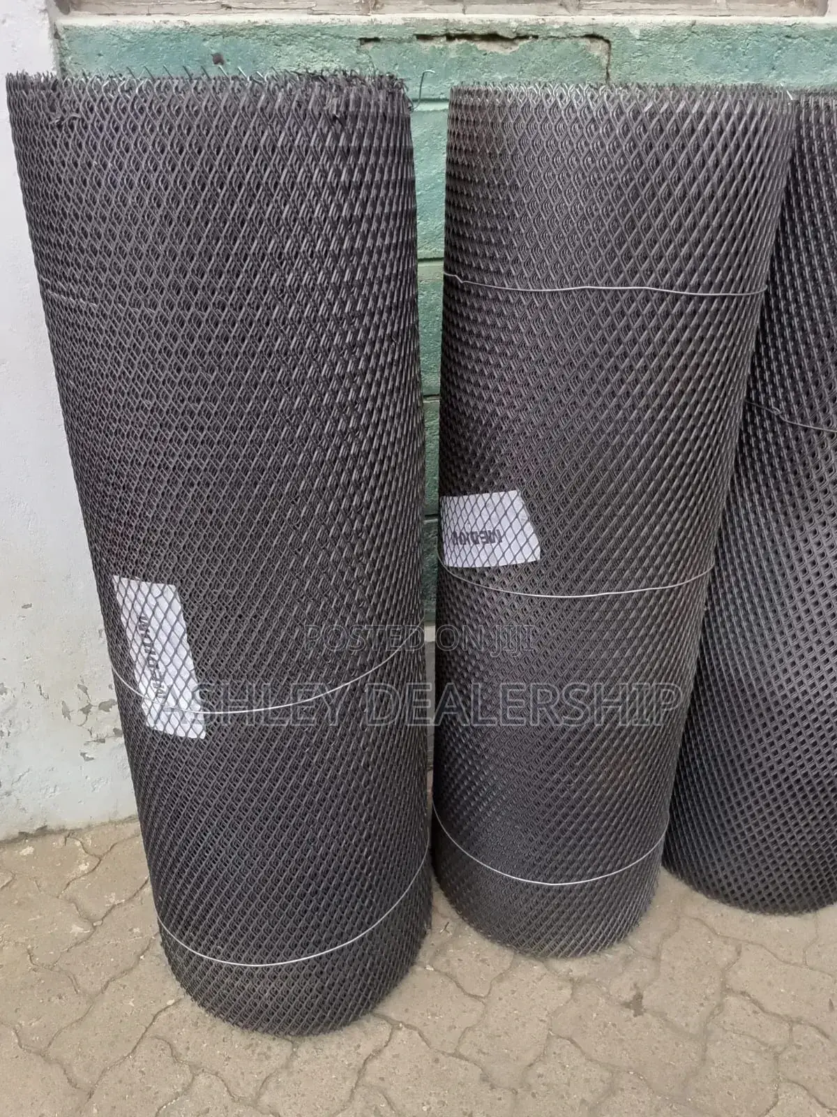Raised Expandable Metal