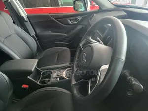Subaru Forester 2019 Silver