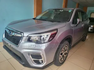 Subaru Forester 2019 Silver
