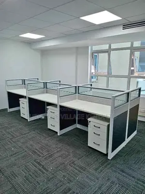 Office Tables; 6-Way Modular Executive Workstation