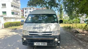Toyota HiAce 2014 White