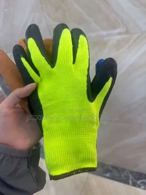 Safety Gloves/Diamond Grip Gloves