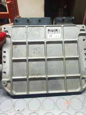 Toyota Vitz 2012 Engine Control Unit