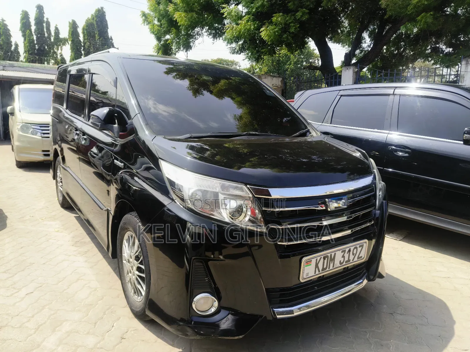 Toyota Noah 2017 Black