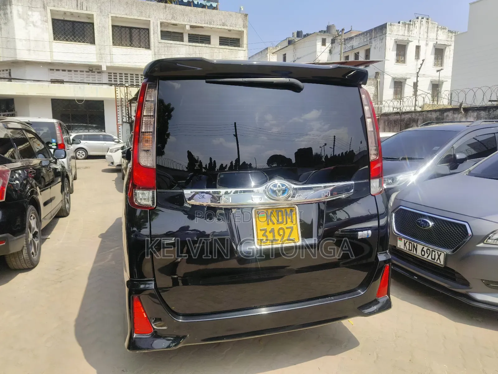 Toyota Noah 2017 Black