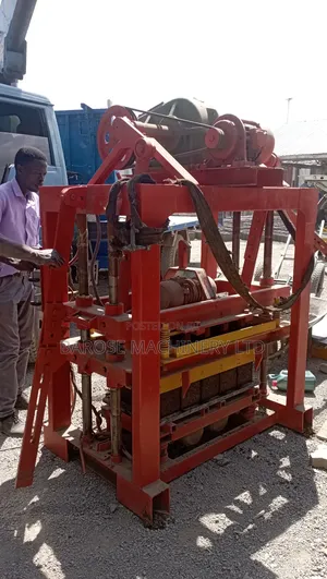 Concrete Block Making Machine