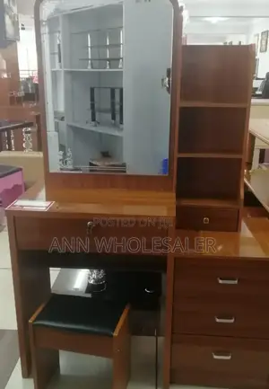 Portable Dressing Table With Sliding Mirror BT-1