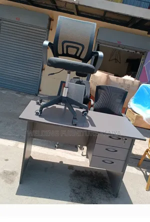 Mesh Chair and Desk Unique for Study