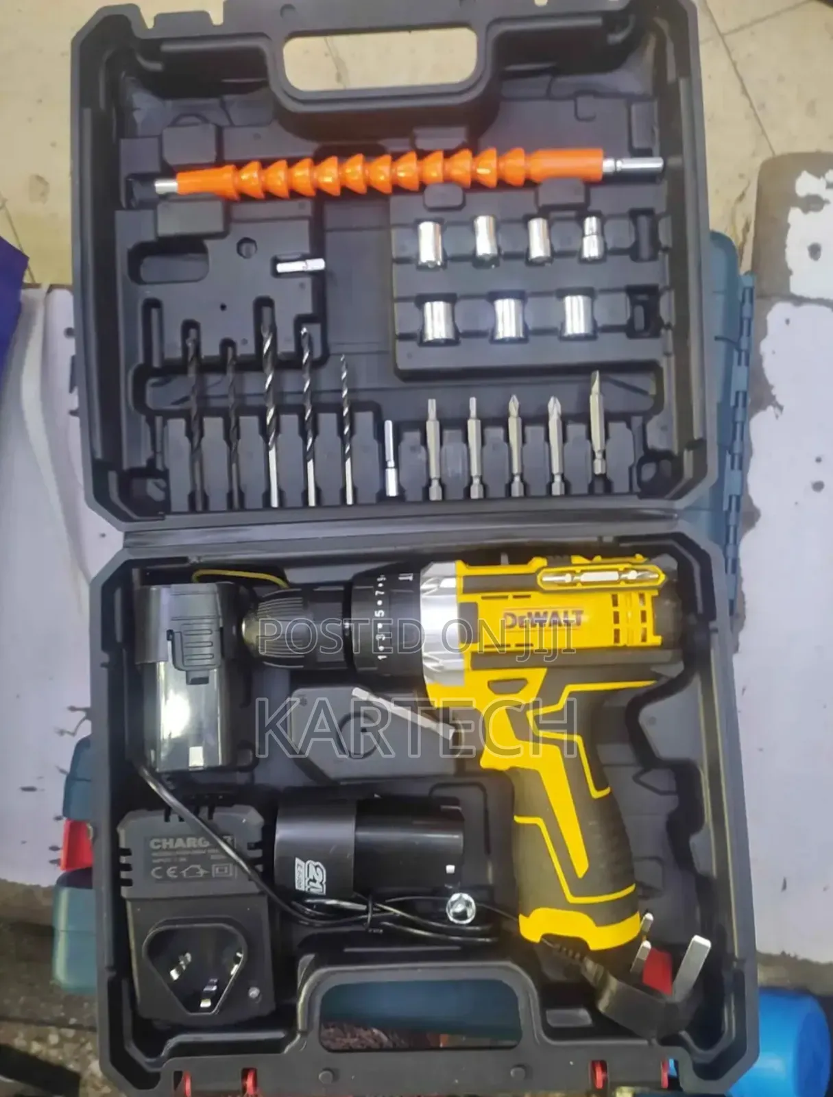 Dewalt 21v Cordless Drill Set 47pcs With 2 Batteries