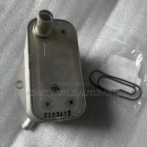 Freelander/Volvo XC60 Engine Oil Cooler LR032173 LR041422