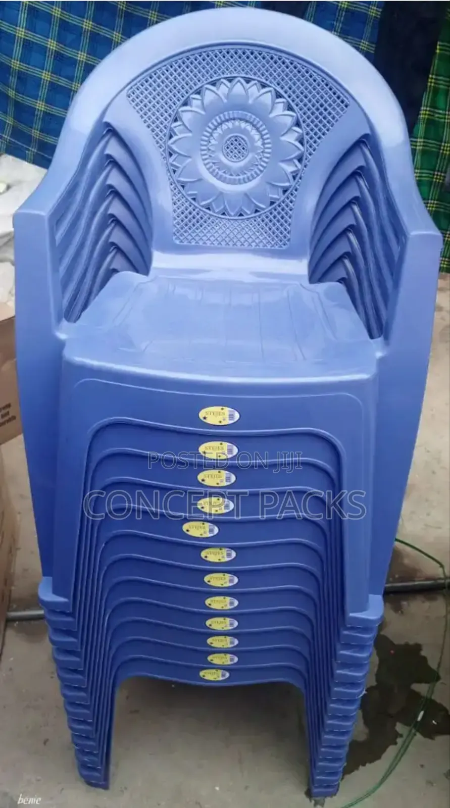 10pcs Stejes Plastic Chair With Armrest-Blue