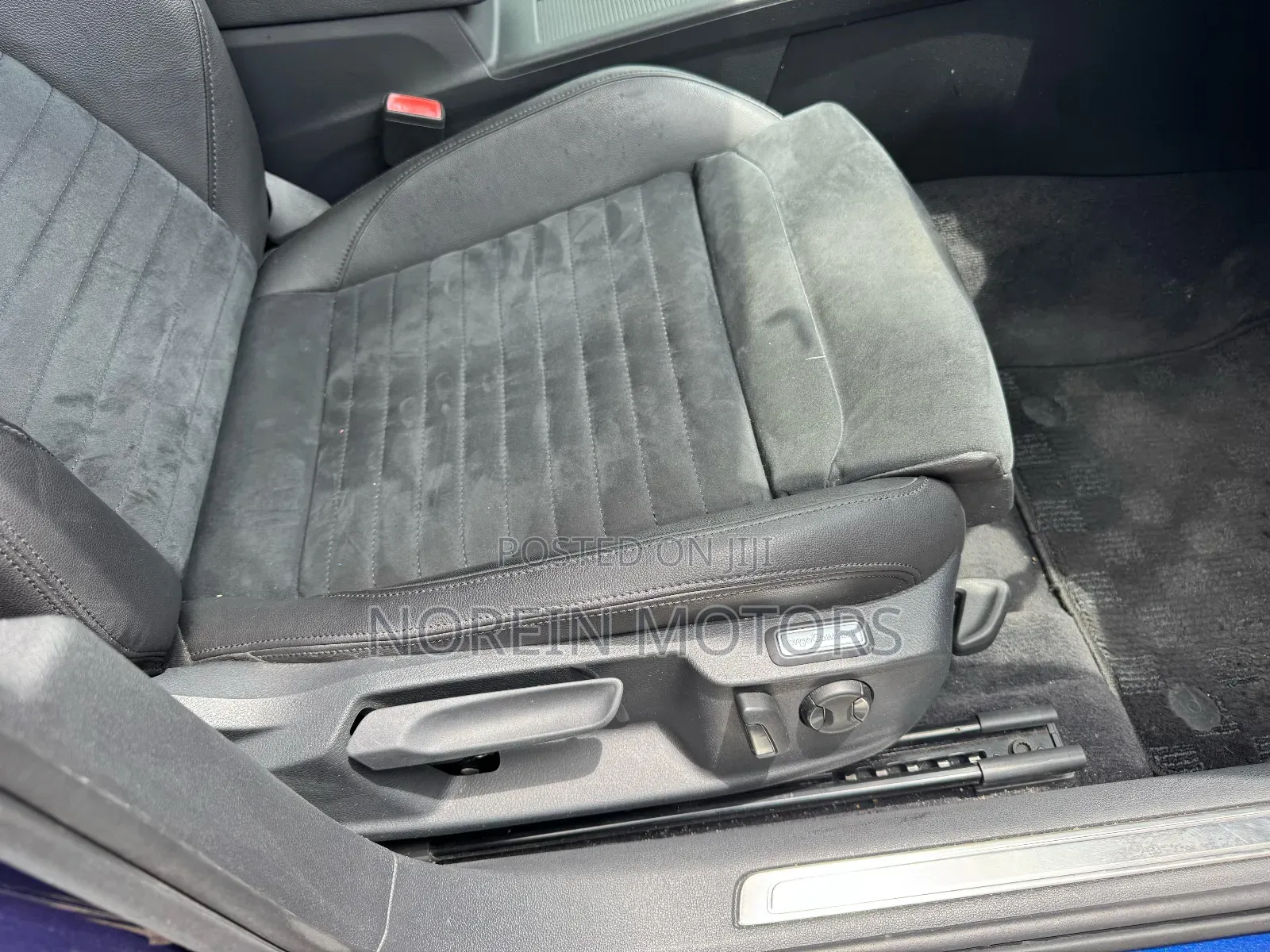 Volkswagen Passat 2017 Blue