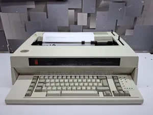 Ibm Wheel Writer 10 Series Ii Electronic Typewriter W