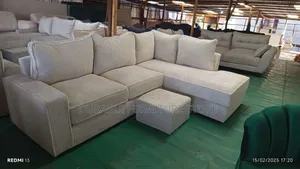 L Shape Coach Off White