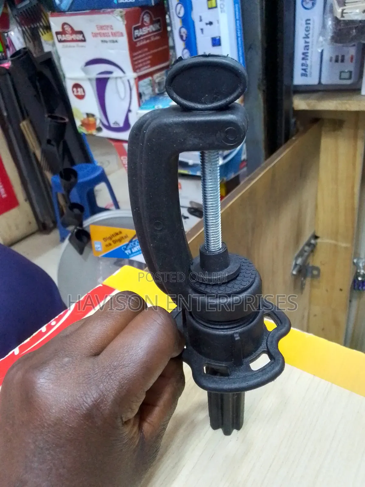 Best Dummy Holder