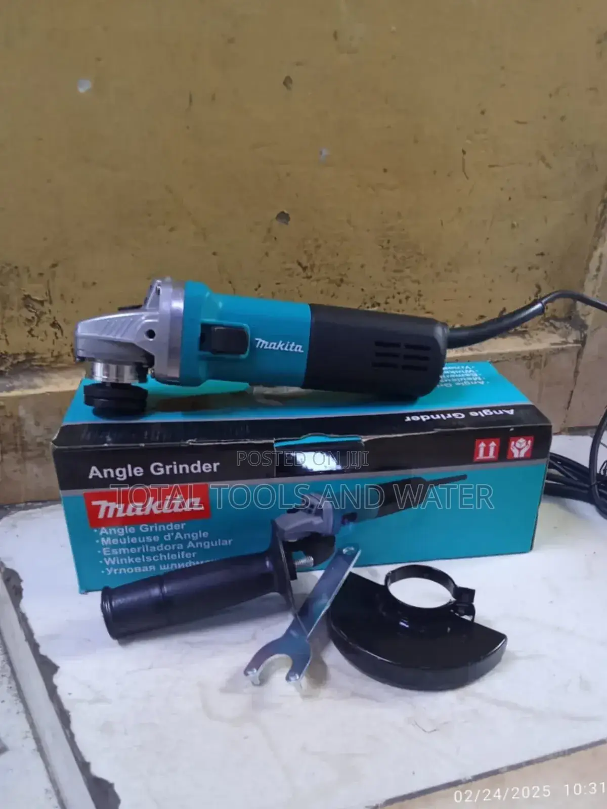 Makita Multipurpose Angle Grinder 4.5' 840w
