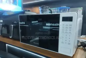 Hisence Microwave 20l White in Colour