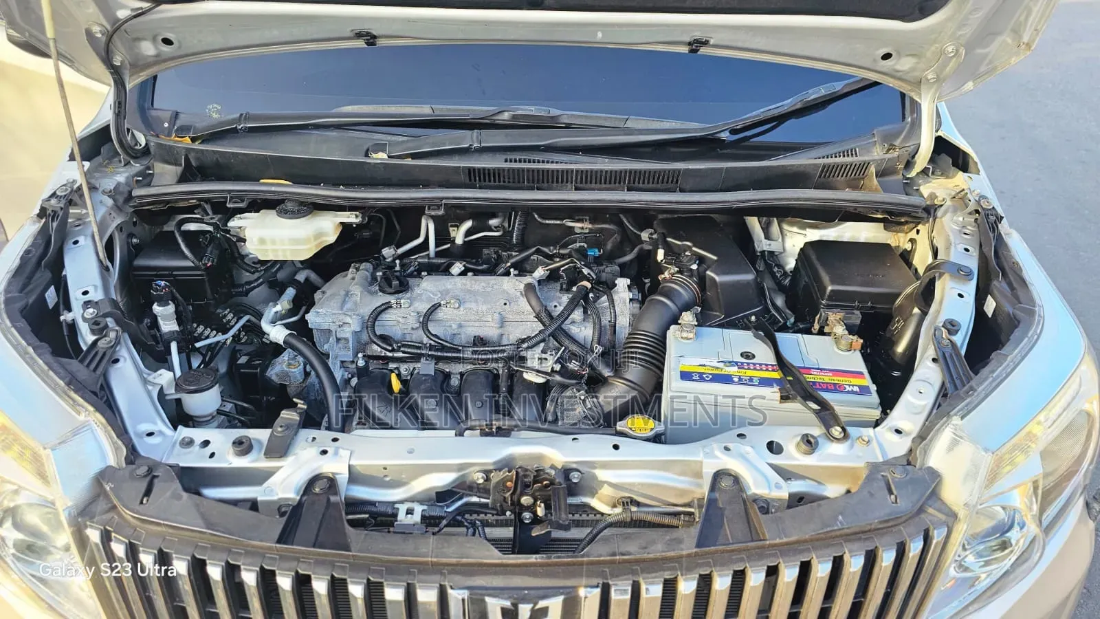 Toyota Voxy 2016 Silver