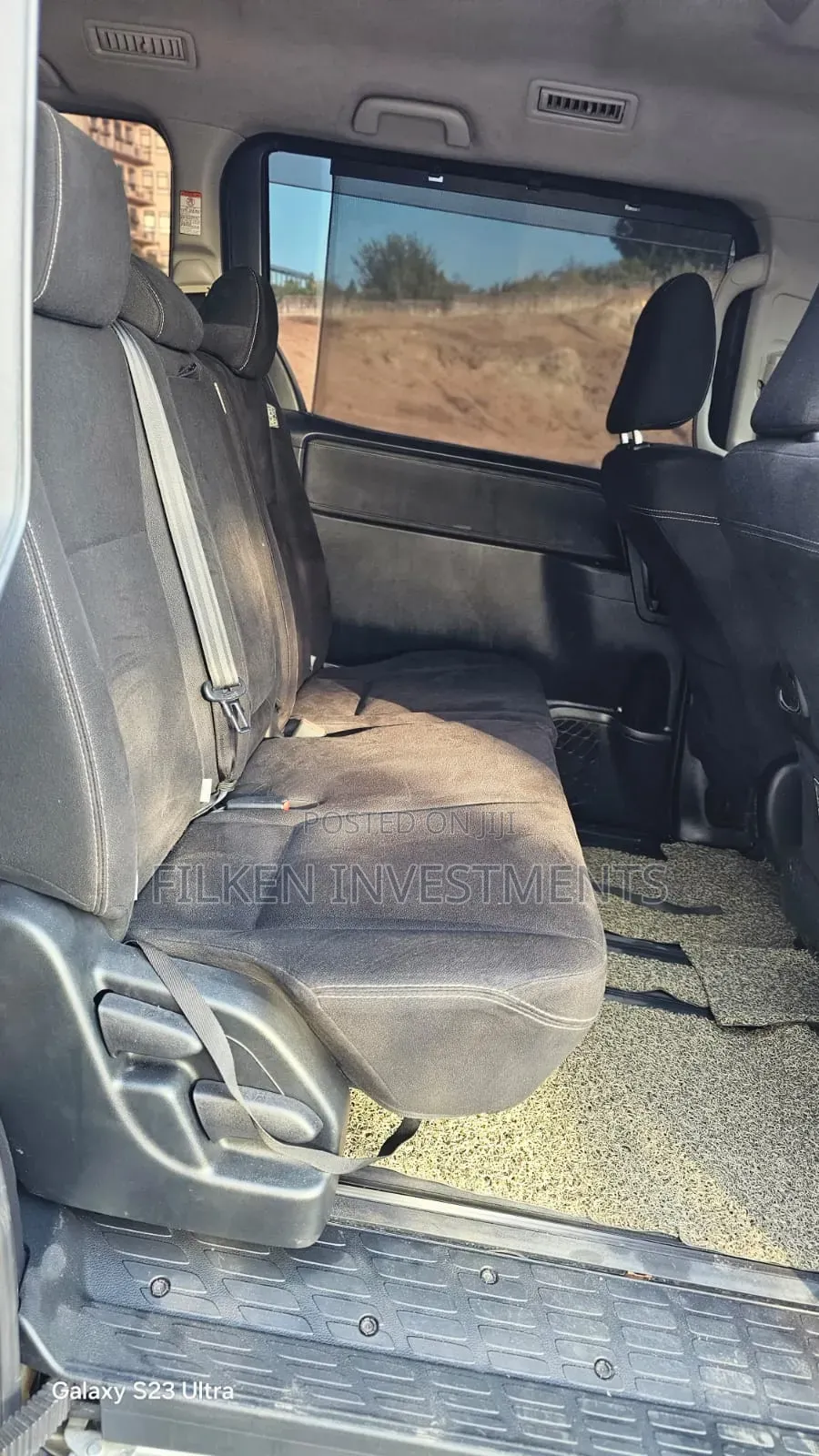 Toyota Voxy 2016 Silver