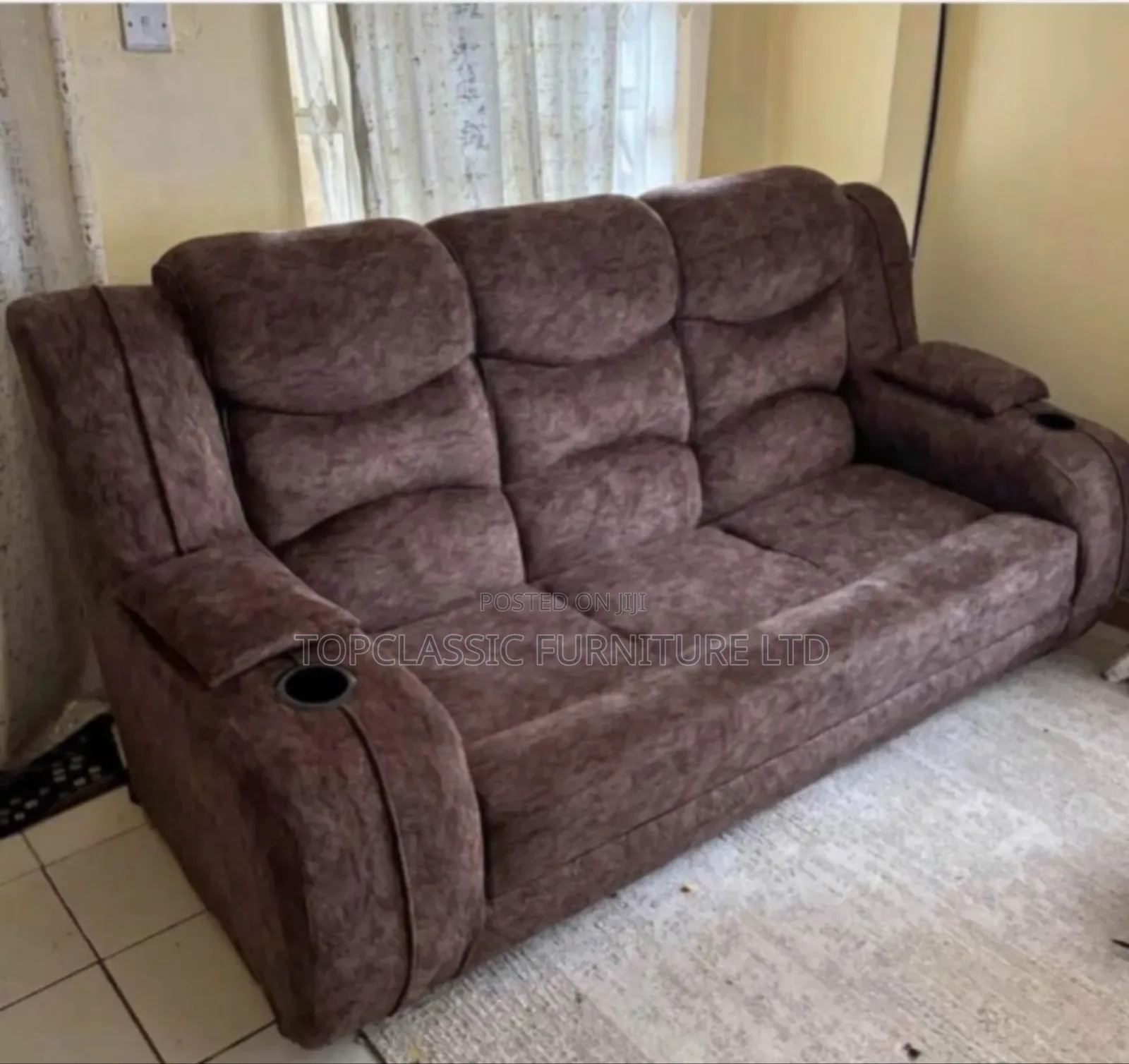Semi Recliner 3seater.