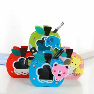 Multicolor Pen Holder With Mirror