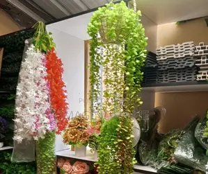 Hanging Vines Wall Decoration
