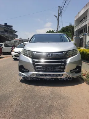 Honda Odyssey 2.0 Hybrid (8 seater) 2018 Silver