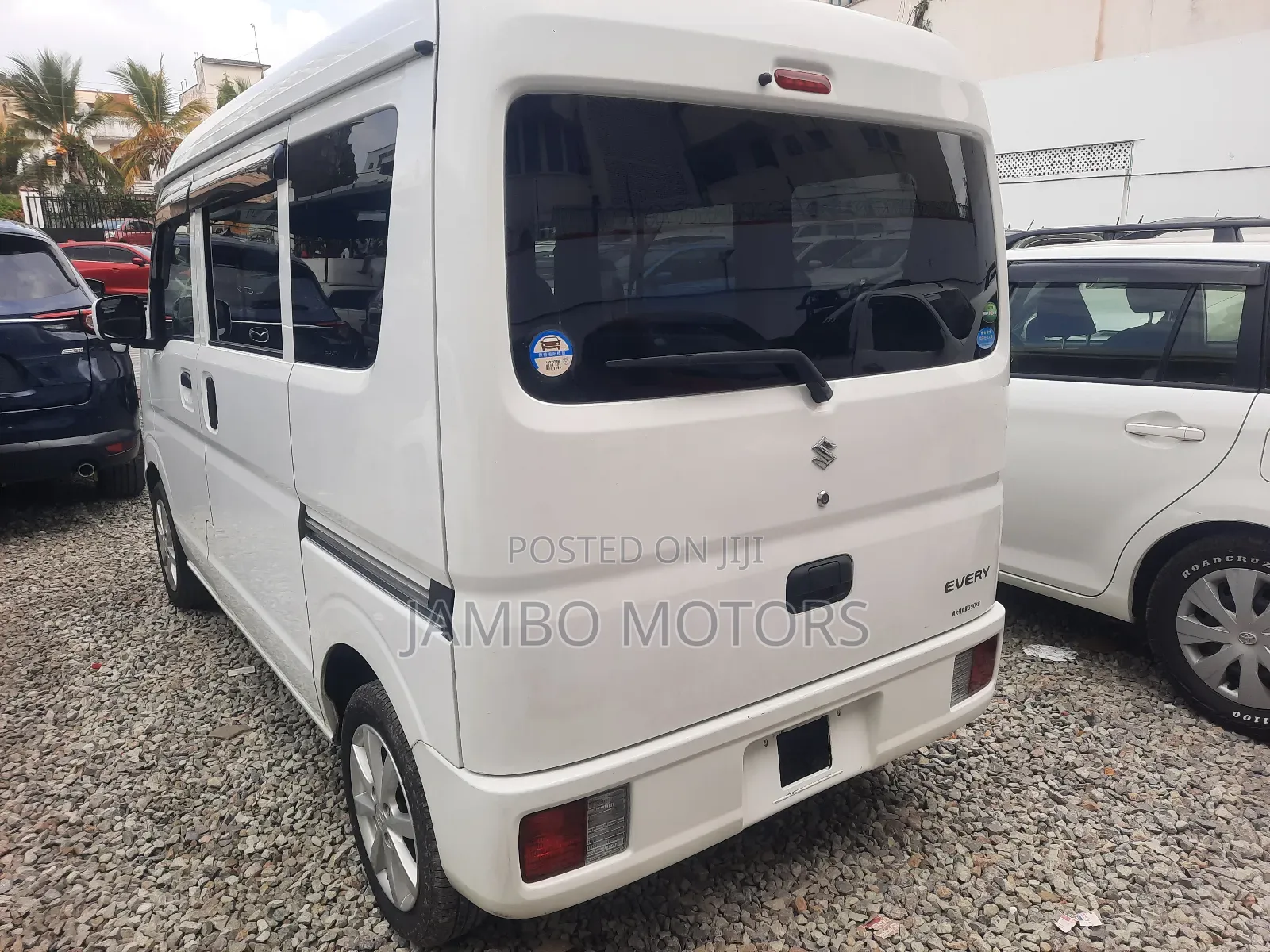 Suzuki Every 2018 White
