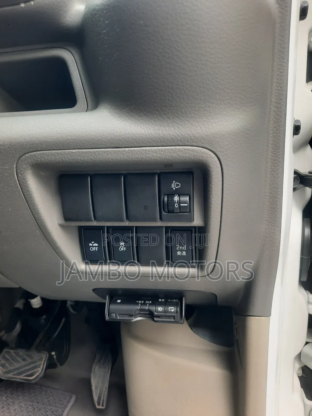 Suzuki Every 2018 White