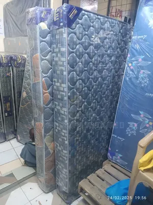 High Density Fibre Matress 4 by 6 Kj5tf