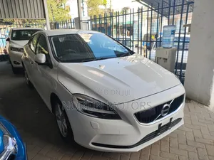 Volvo V40 2017 White