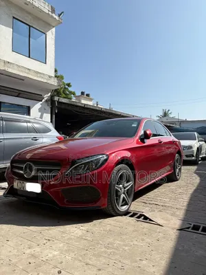 Mercedes-Benz C200 2017 Red