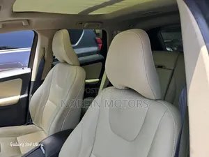 Volvo XC60 2017 Gold