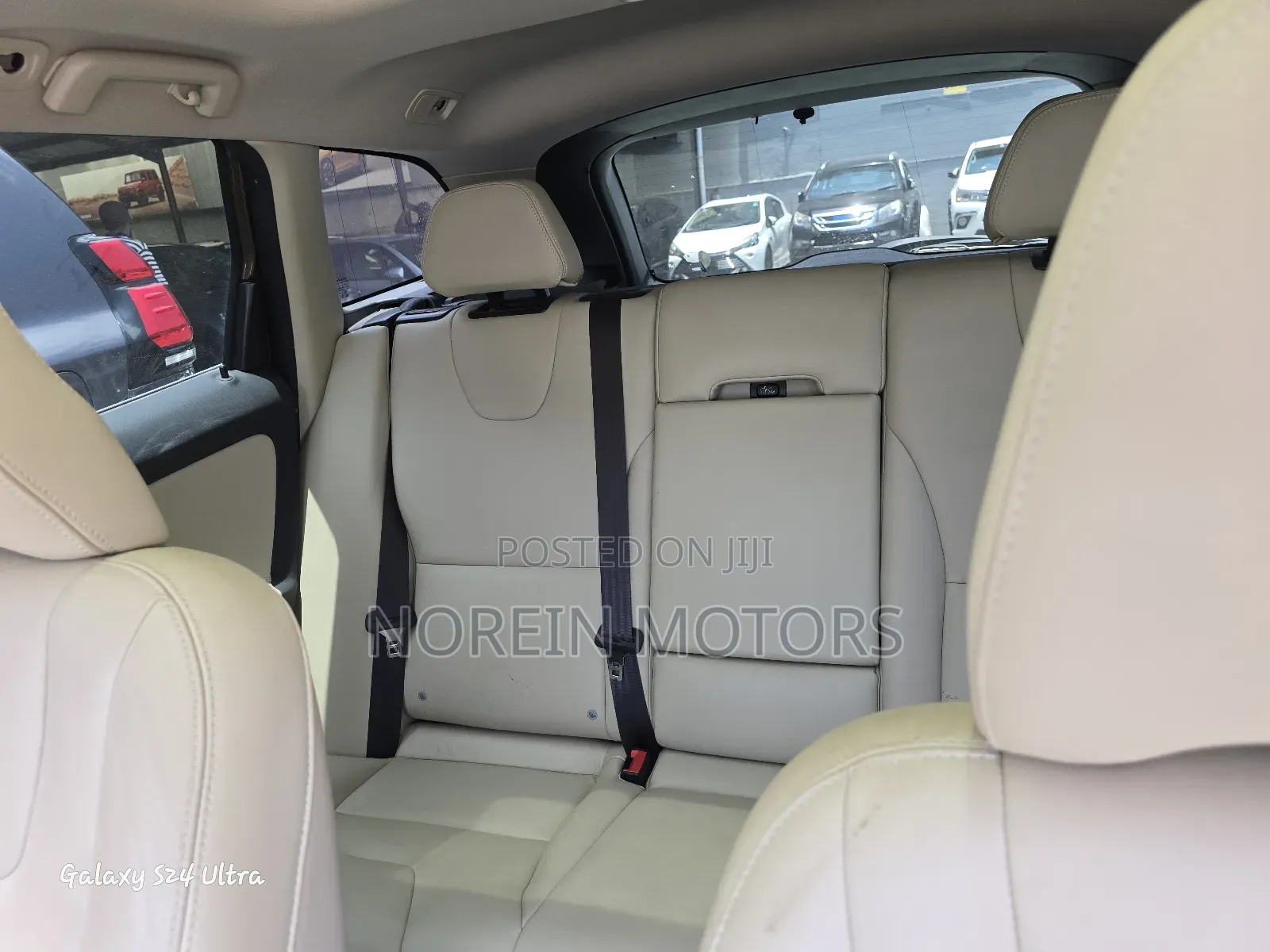 Volvo XC60 2017 Gold