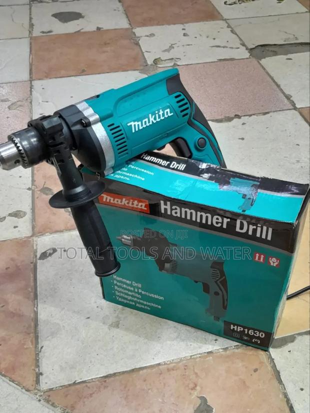 Makita Impact Drill Machine 13mm Chuck Size and Free Bits