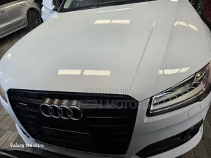 Audi A8 2018 Off white