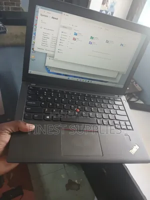 Laptop Lenovo ThinkPad X260 8GB Intel Core I5 HDD+SSD 500GB