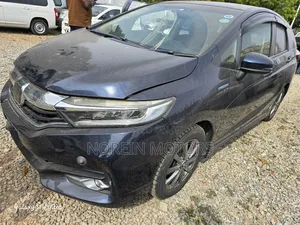 Honda Fit Shuttle 2018 Blue
