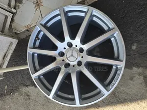 Original Staggered 20 Inch Mercedes Benz Amg Rims Set