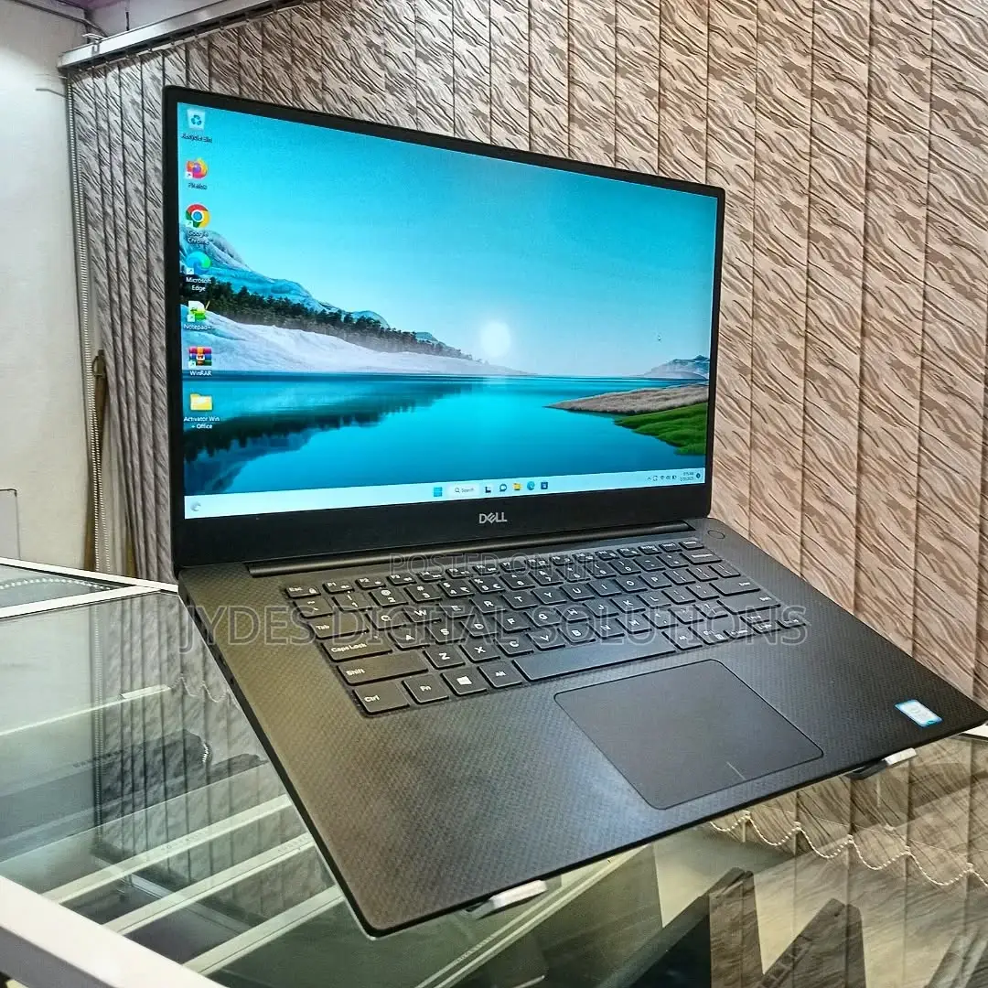 Laptop Dell Latitude 5540 16GB Intel Core I9 SSD 512GB