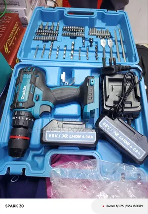Makita Rechargeable Drill Set 88v