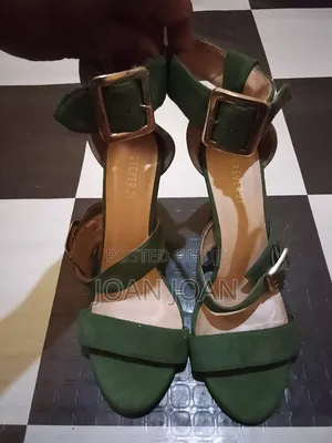 Comfortable Olive Green Block Heel Shoes
