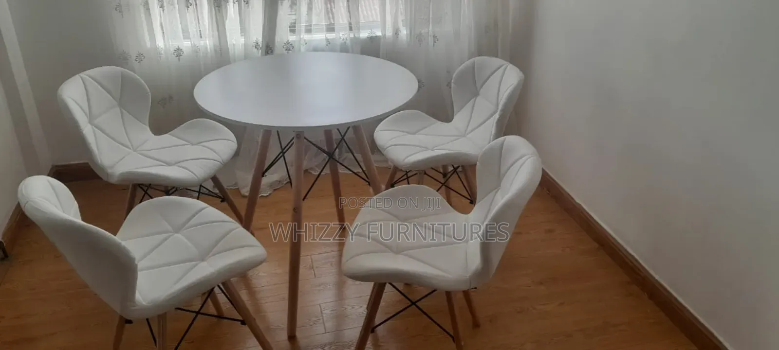 Classic Dining Set