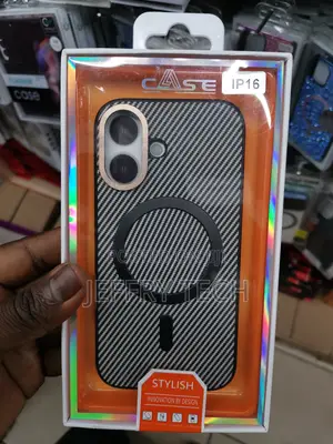 Carbon Fibre Pattern Bumper Wireless Charging iPhone16