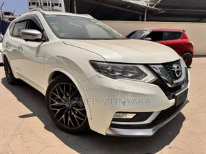 Nissan X-Trail 2.0 Petrol AWD 2018 Pearl