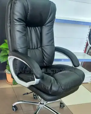 Comfortable Leathered Managerial Office Chair - Executive