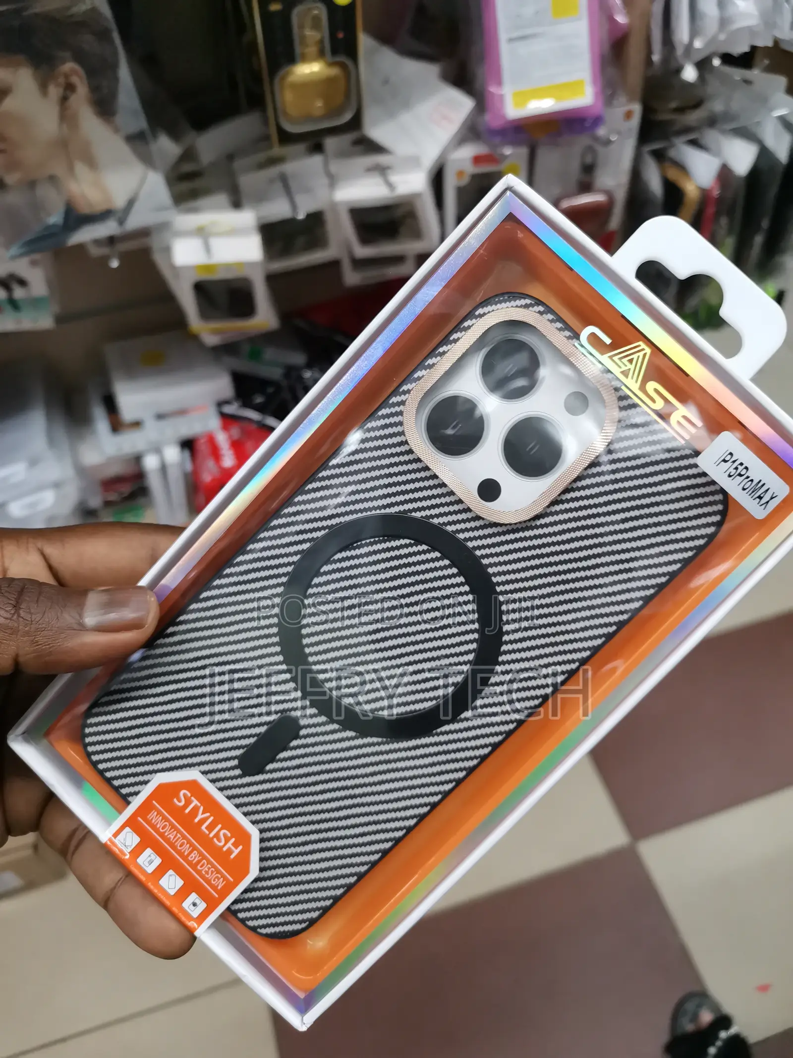 Carbon Fiber Magsafe Phone Case - iPhone 15 Pro Max