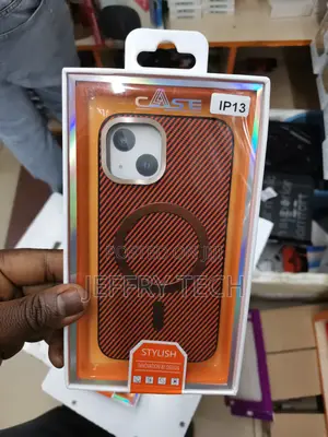 Raptic Aramid Magnetic Carbon Fibre for iPhone 13 Case