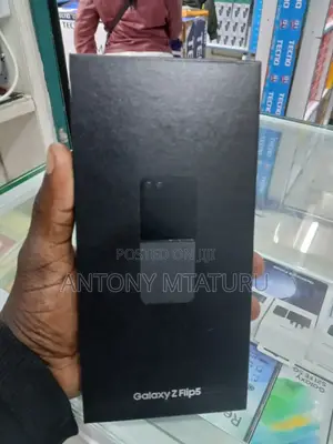 New Samsung Galaxy Z Flip 5 512 GB Gray