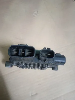 Radiator Fan Control Module MTS Galant/Pajero Io